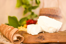 Load image into Gallery viewer, Goat sheep cheese (halloumi) mix (250g)
